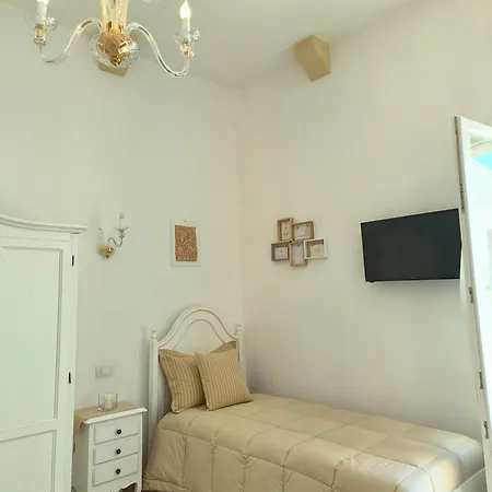 Dimora Palmieri Di Charme 3*